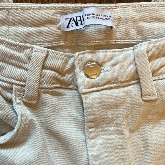 Zara High Rise Mini Flare Jeans - Picture 5 of 5